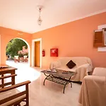 Nestoras Aparthotel 3*