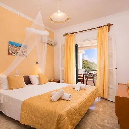 Nestoras Апарт-отель 3*