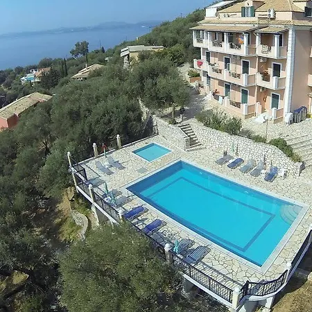 Nestoras Aparthotel