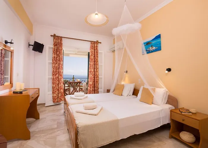 Apartahotel Nestoras 3*