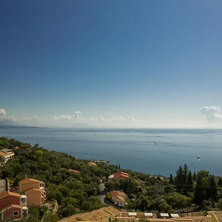 Nestoras Aparthotel 3*