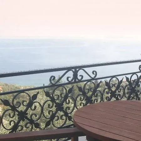 Nestoras شقة فندقية نساكيون